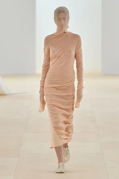 Look 2